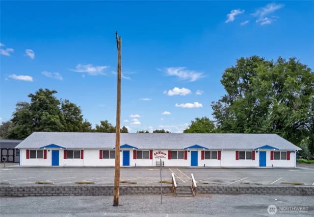Property photo for 1706 Bronco Lane, Richland
