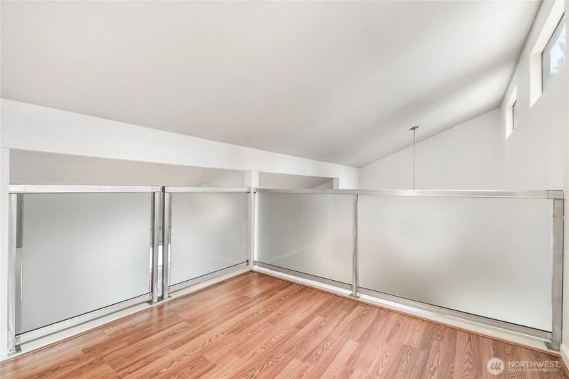Property photo for 12037 100th Avenue Ne #206, Kirkland photo 5