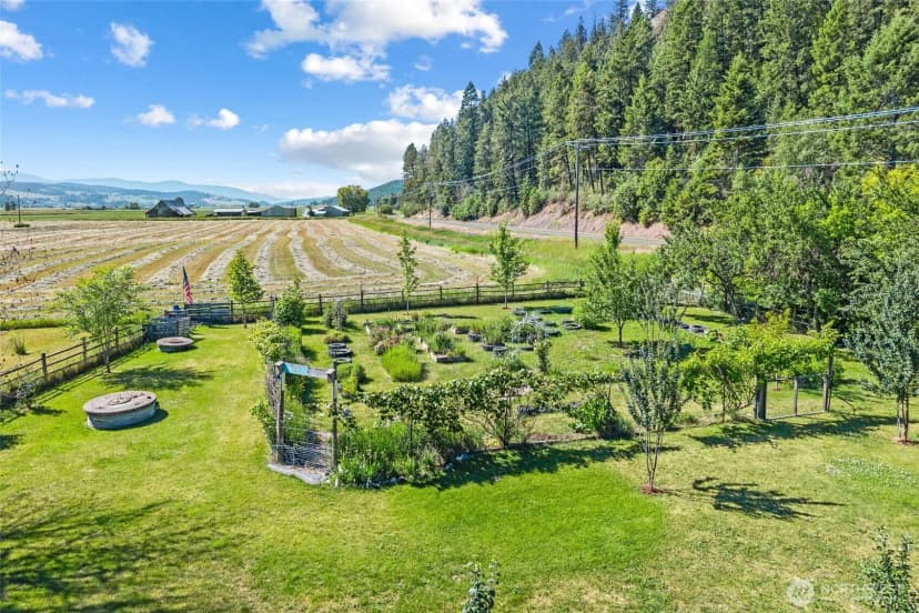 Property photo for 511 Valley Westside Road, Colville photo 21