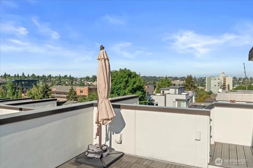 Property photo for 911 Ne 70th Street #c, Seattle photo 20
