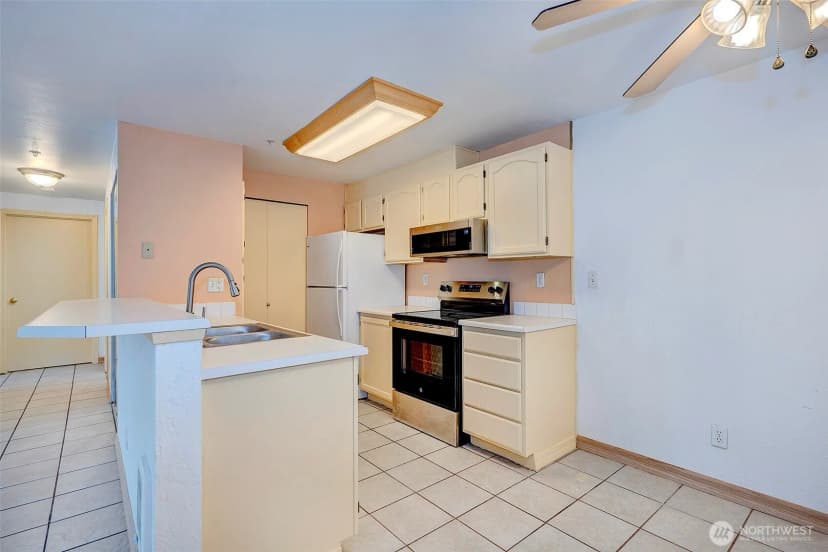Property photo for 1001 W Casino Road #a103, Everett photo 5