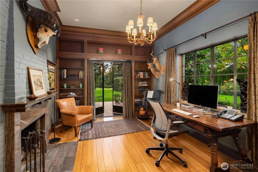 Property photo for 1935 Parkside Drive E, Seattle photo 6