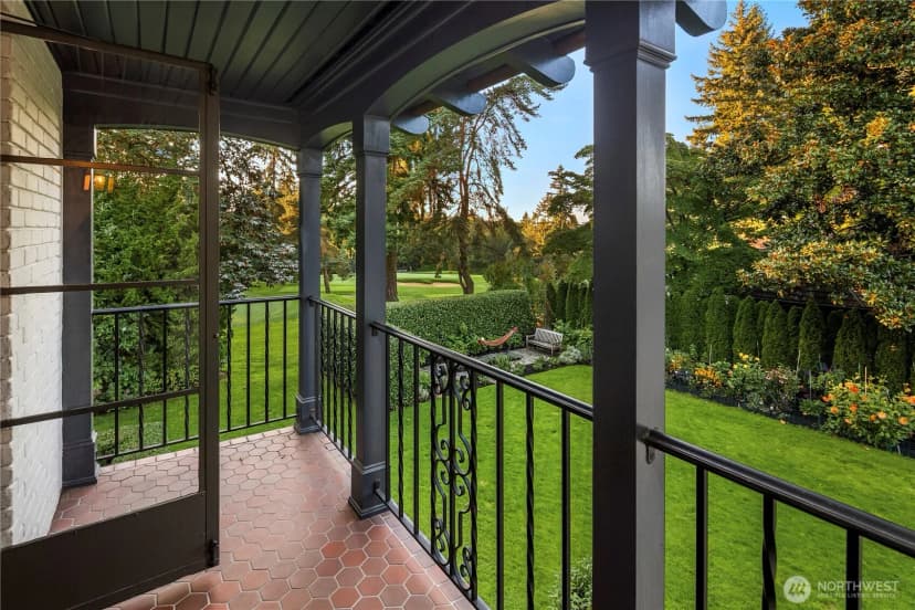 Property photo for 1935 Parkside Drive E, Seattle photo 18