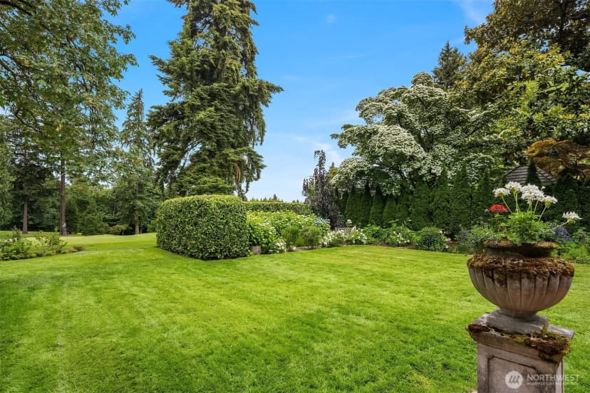 Property photo for 1935 Parkside Drive E, Seattle photo 28