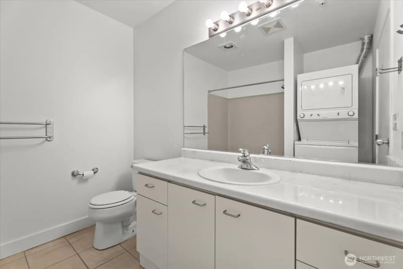 Property photo for 2440 Western Avenue #517, Seattle photo 16