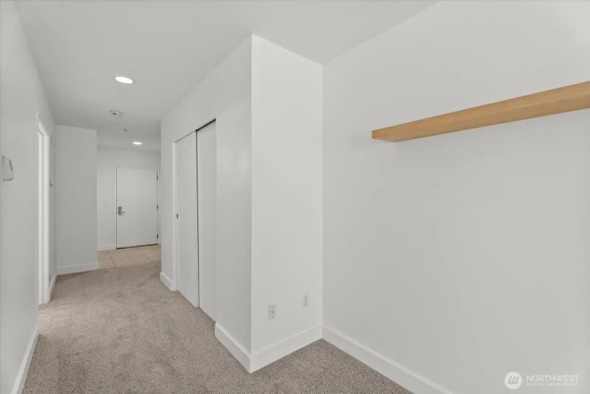 Property photo for 2440 Western Avenue #517, Seattle photo 18