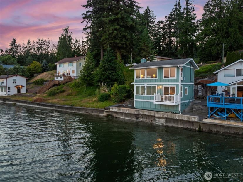Property photo for 7928 State Route 302 Nw, Gig Harbor photo 2