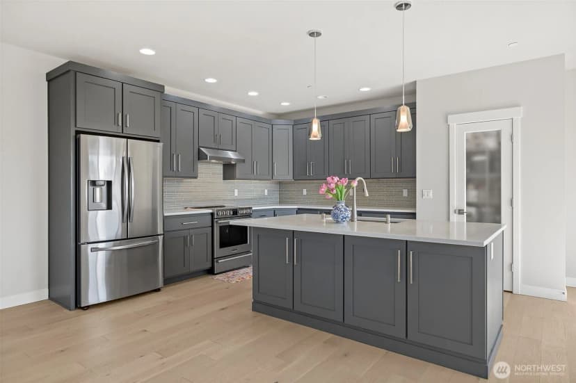 Property photo for 17115 11th Place W #b, Lynnwood photo 6