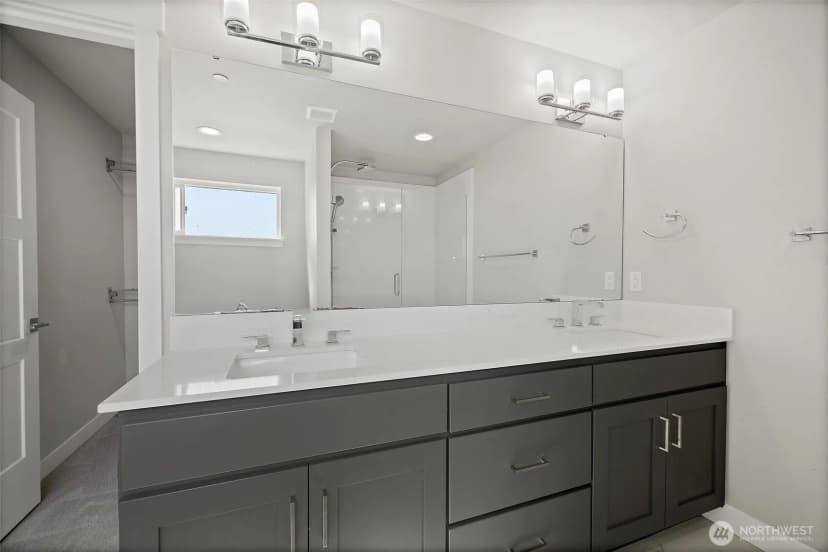 Property photo for 17115 11th Place W #b, Lynnwood photo 14