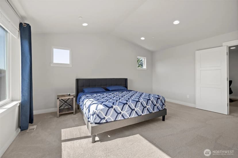 Property photo for 17115 11th Place W #b, Lynnwood photo 12