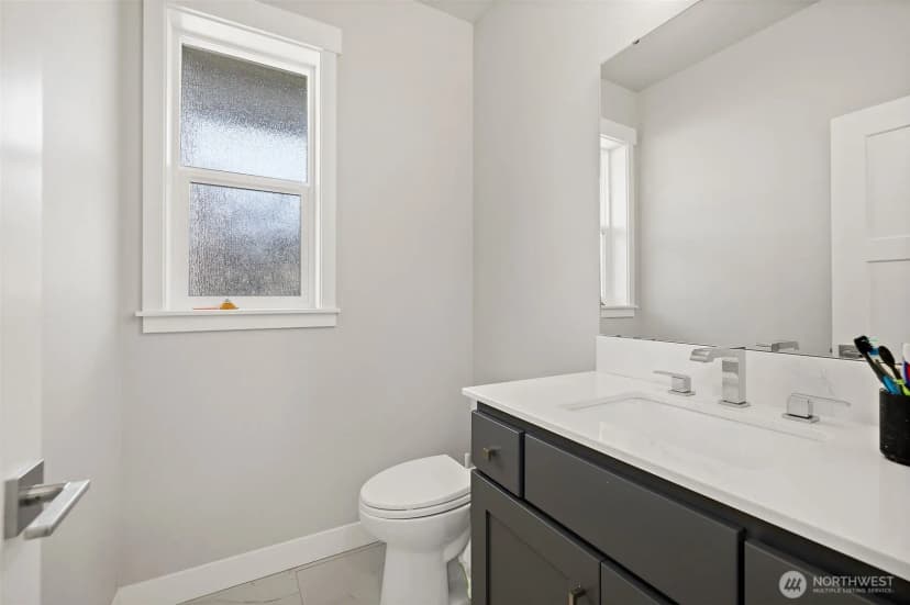 Property photo for 17115 11th Place W #b, Lynnwood photo 10