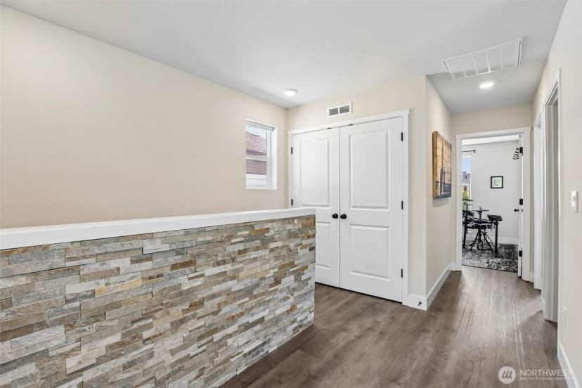 Property photo for 922 Nw 175th Street, Ridgefield photo 20