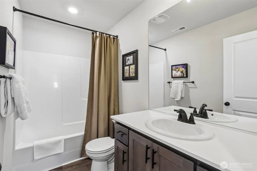 Property photo for 922 Nw 175th Street, Ridgefield photo 31