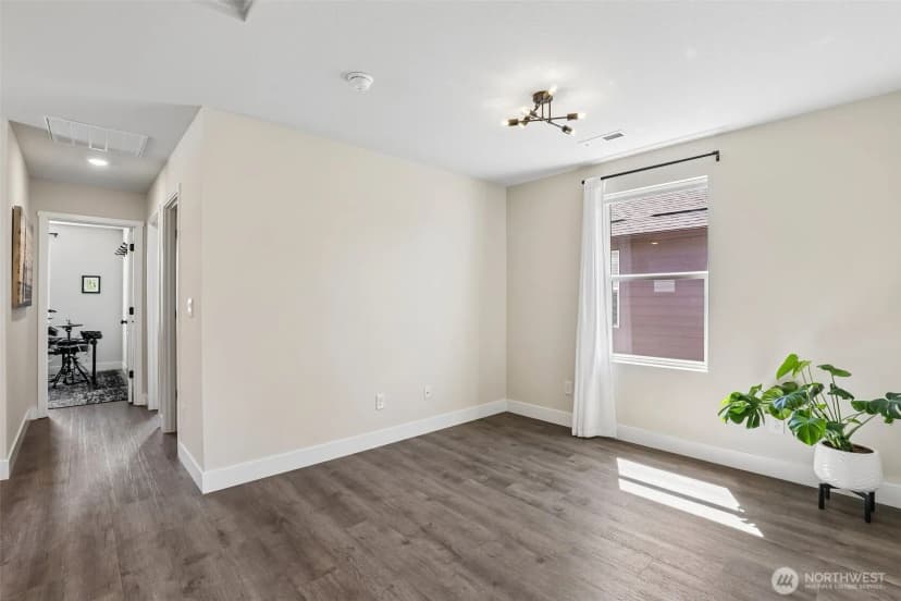 Property photo for 922 Nw 175th Street, Ridgefield photo 19