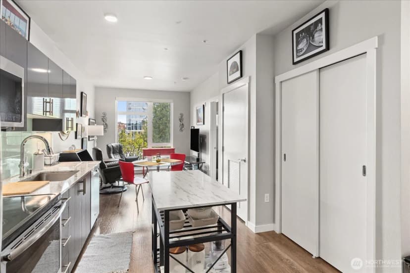 Property photo for 1085 103rd Avenue Ne ##311, Bellevue photo 3