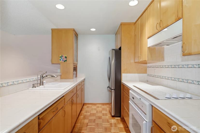 Property photo for 4415 145th Avenue Ne #h2, Bellevue photo 13