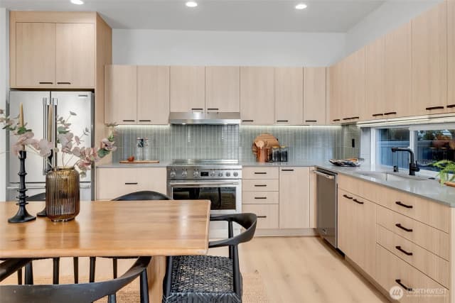 Property photo for 4405 S Holly Street, Seattle photo 5