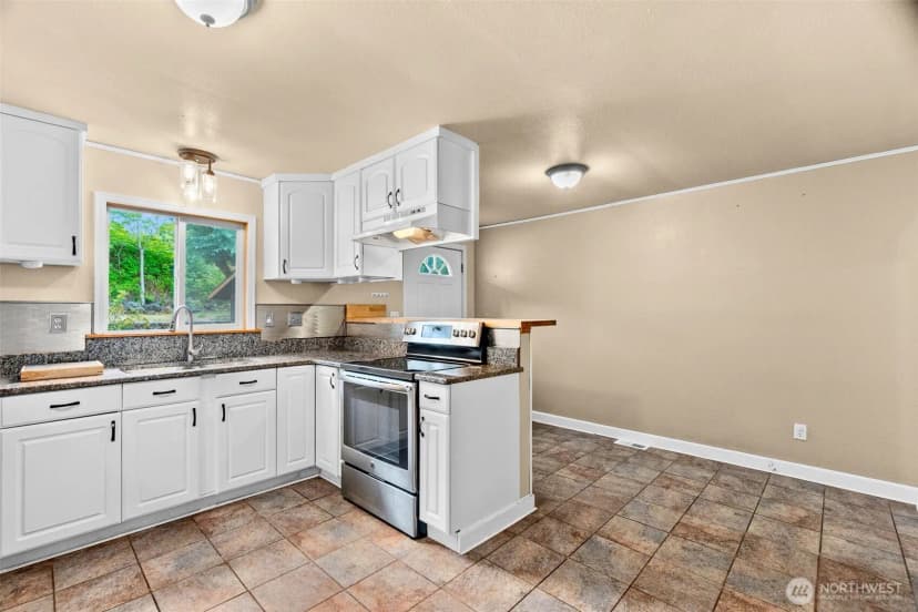 Property photo for 504 G Street Sw, Tumwater photo 14