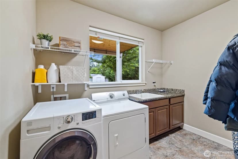 Property photo for 7018 100th Street E, Puyallup photo 22