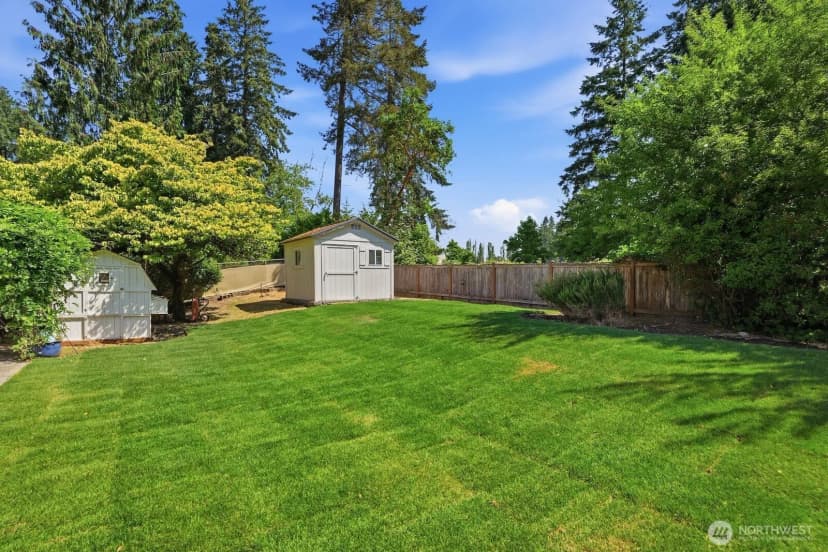 Property photo for 1438 159th Avenue Se, Bellevue photo 18