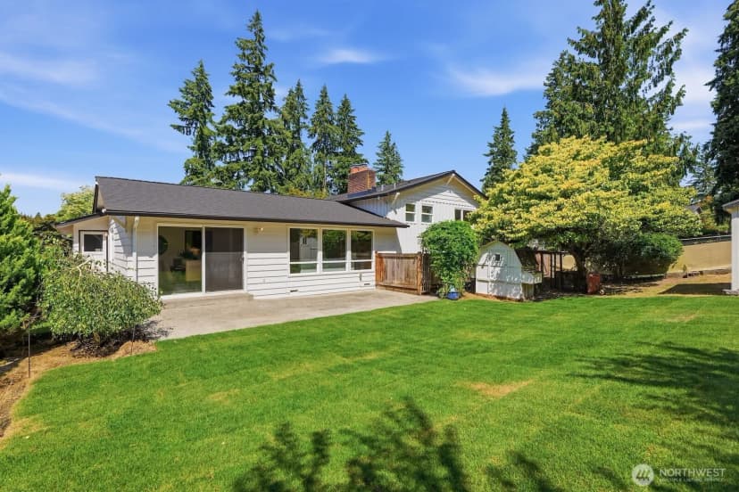 Property photo for 1438 159th Avenue Se, Bellevue photo 16