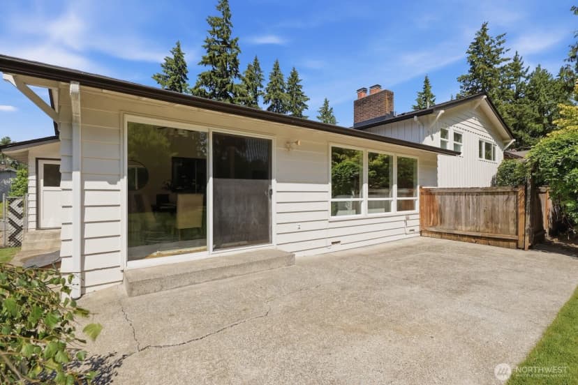 Property photo for 1438 159th Avenue Se, Bellevue photo 21