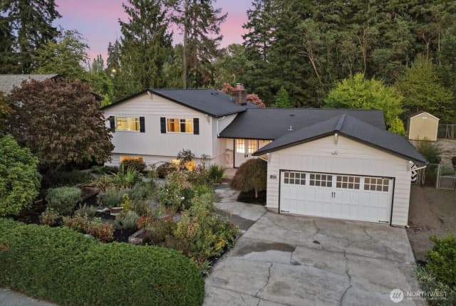 Property photo for 1438 159th Avenue Se, Bellevue