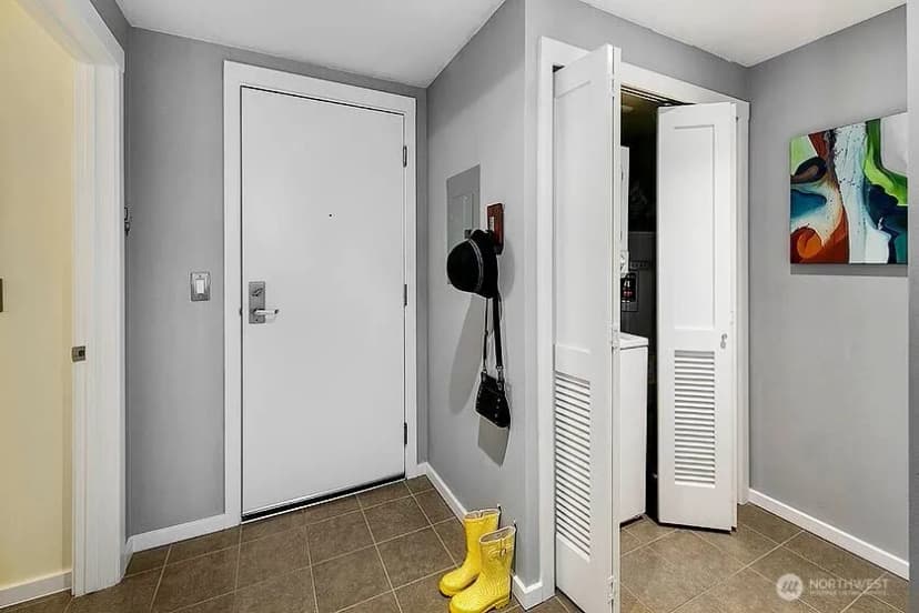 Property photo for 76 Cedar Street #603, Seattle photo 11