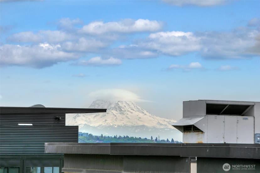 Property photo for 76 Cedar Street #603, Seattle photo 18