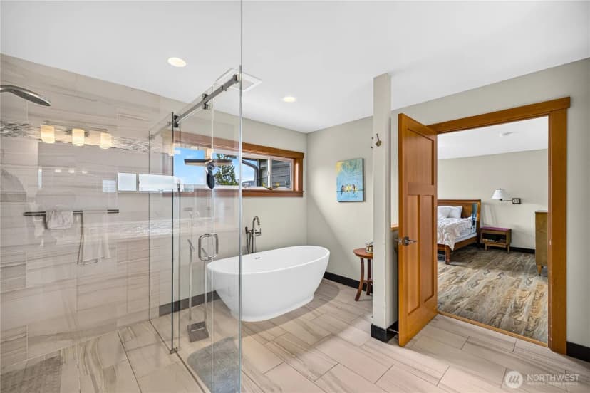 Property photo for 3007 Meridian Court, Anacortes photo 19