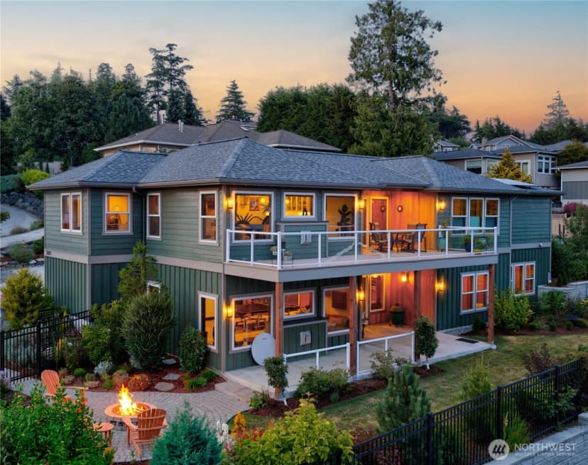 Property photo for 3007 Meridian Court, Anacortes