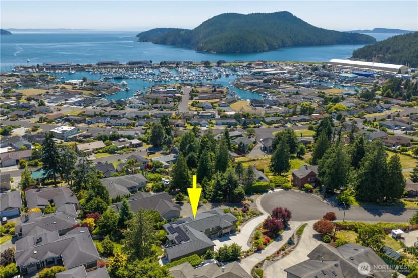 Property photo for 3007 Meridian Court, Anacortes photo 6