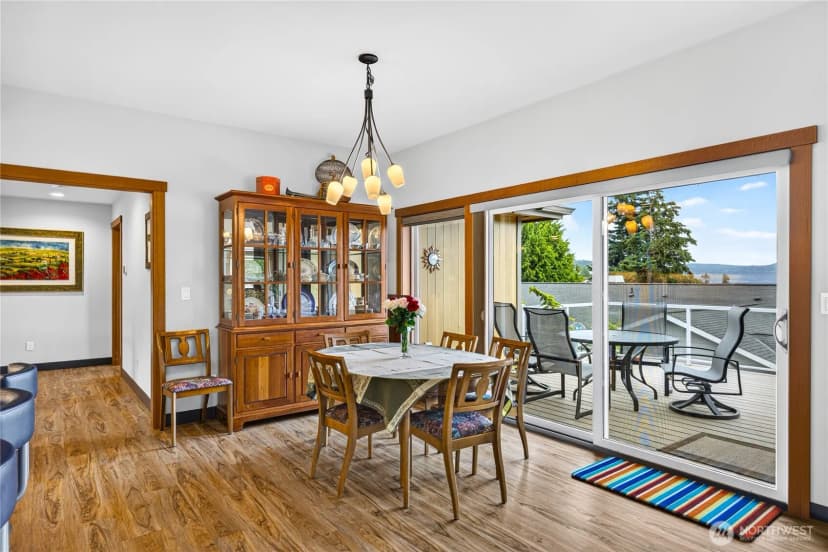 Property photo for 3007 Meridian Court, Anacortes photo 11