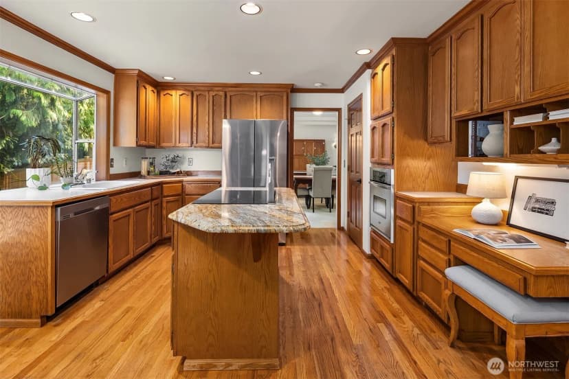 Property photo for 22413 Ne 9th Drive, Sammamish photo 13