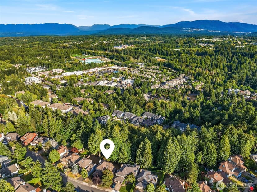 Property photo for 22413 Ne 9th Drive, Sammamish photo 31