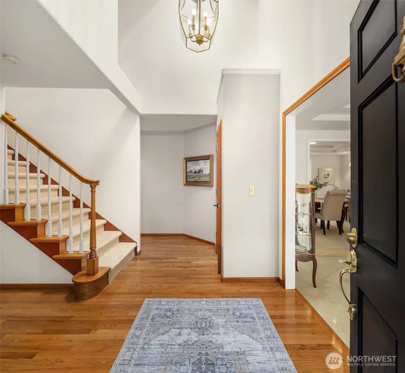 Property photo for 22413 Ne 9th Drive, Sammamish photo 6