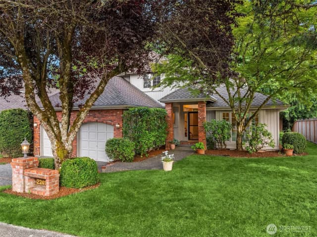 Property photo for 22413 Ne 9th Drive, Sammamish photo 4