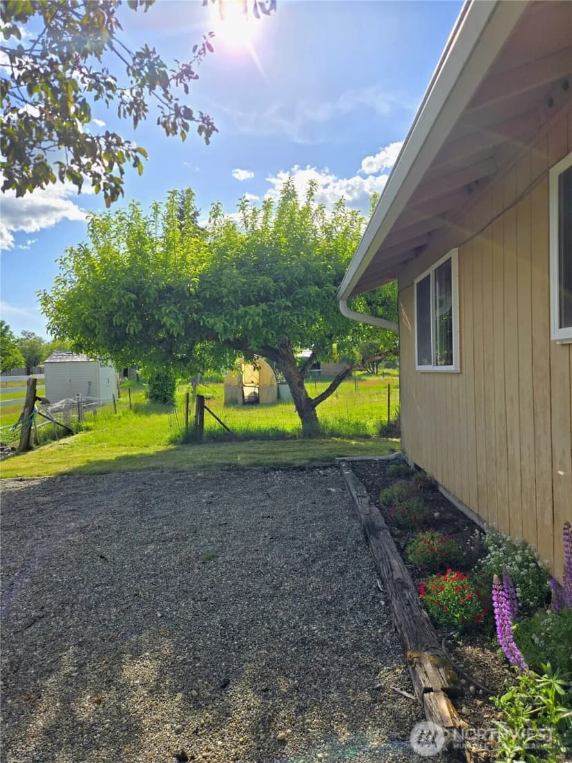 Property photo for 14615 Mud Run Road Se, Yelm photo 7