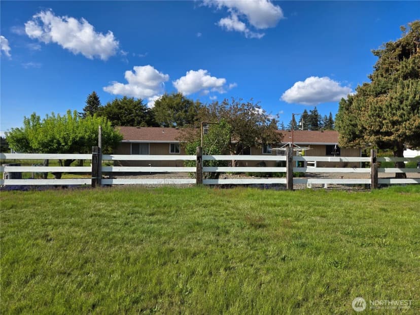 Property photo for 14615 Mud Run Road Se, Yelm photo 8