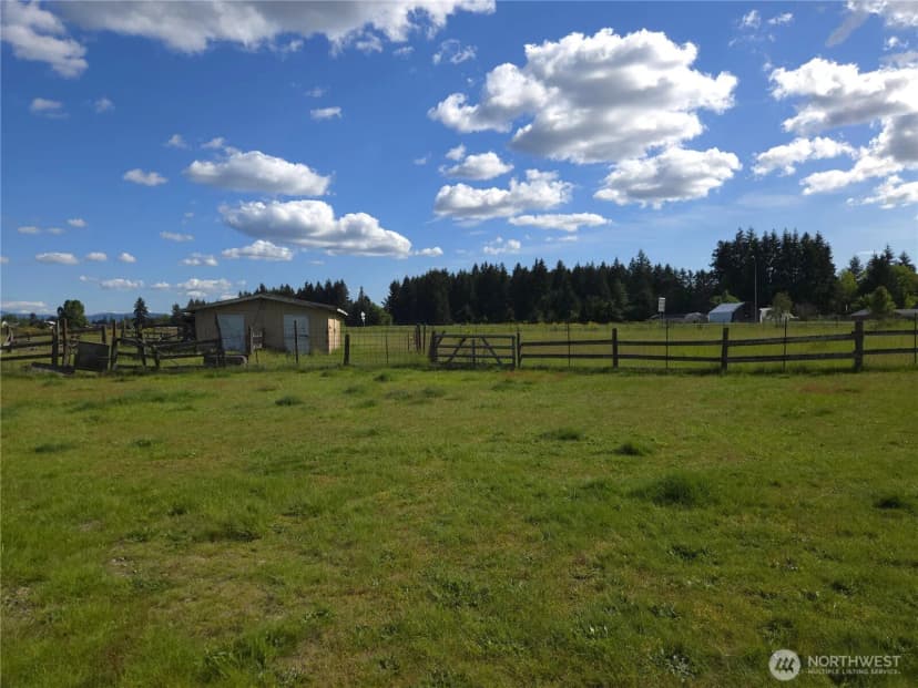 Property photo for 14615 Mud Run Road Se, Yelm photo 9