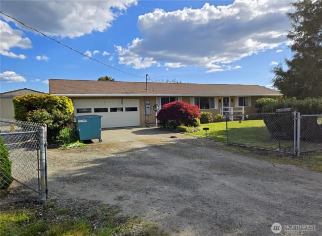 Property photo for 14615 Mud Run Road Se, Yelm photo 4