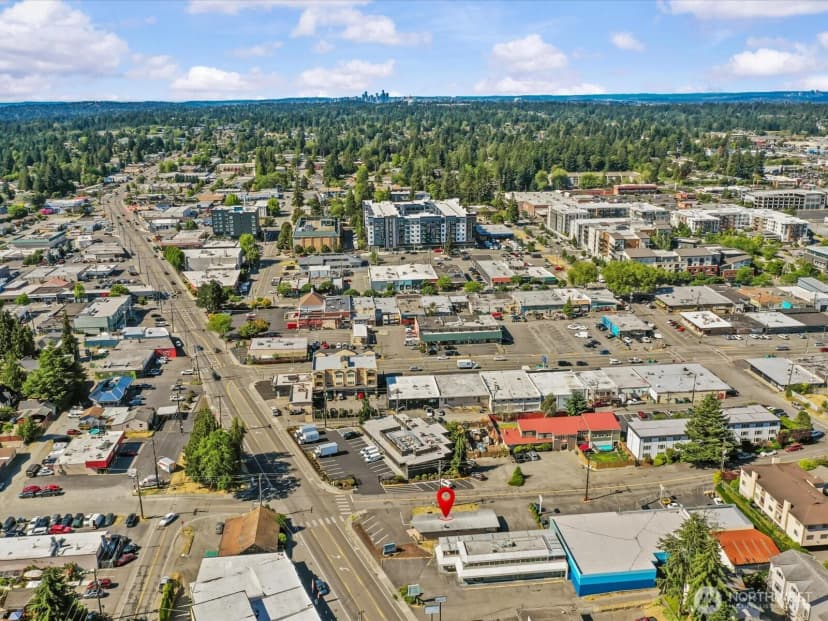 Property photo for 635 Sw 154th Street, Burien photo 12