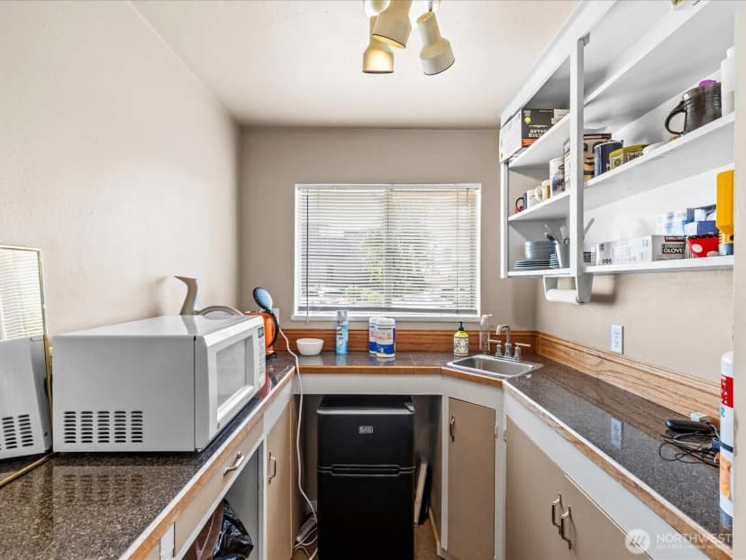Property photo for 635 Sw 154th Street, Burien photo 34