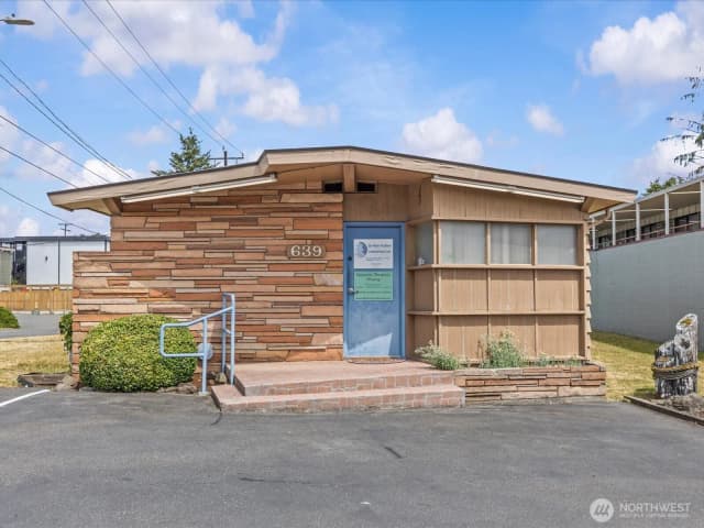 Property photo for 635 Sw 154th Street, Burien photo 4
