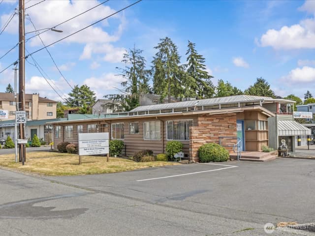 Property photo for 635 Sw 154th Street, Burien photo 3