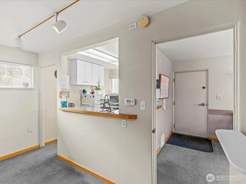 Property photo for 635 Sw 154th Street, Burien photo 16