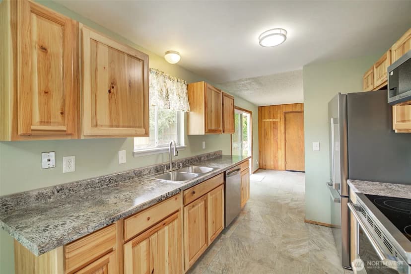 Property photo for 2524 Sw 325th Place, Federal Way photo 12