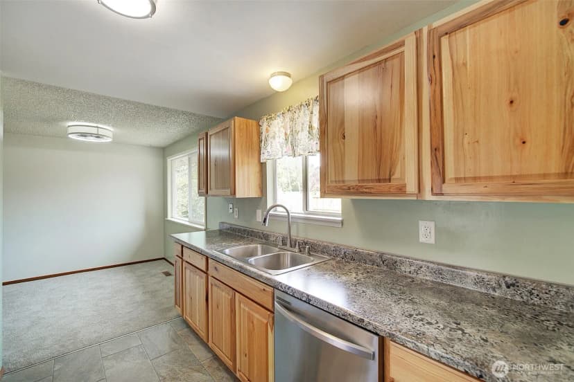 Property photo for 2524 Sw 325th Place, Federal Way photo 13