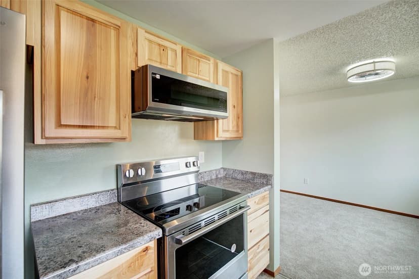 Property photo for 2524 Sw 325th Place, Federal Way photo 14
