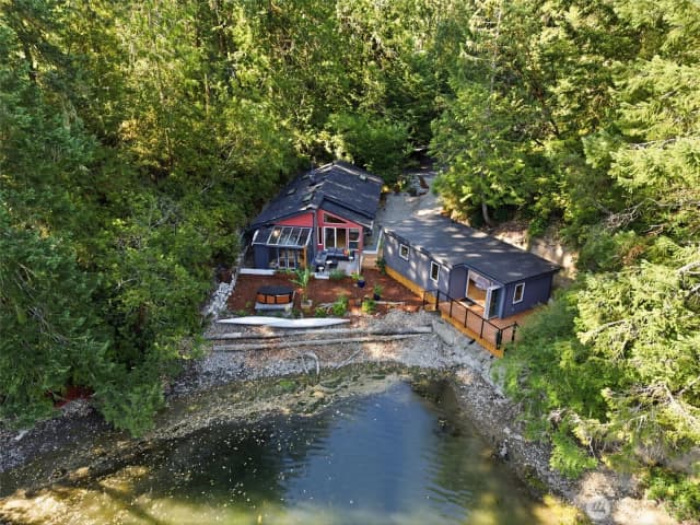 Property photo for 2908 Fishtrap Loop Ne, Olympia